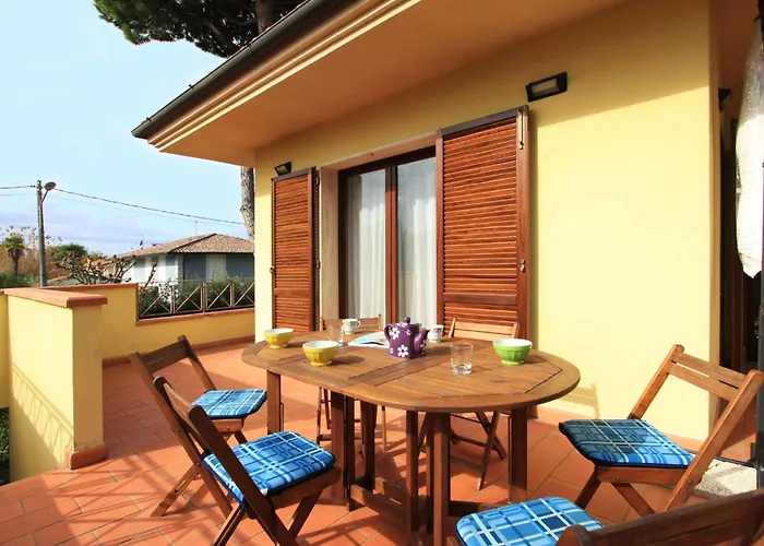 Sara By Interhome شقة