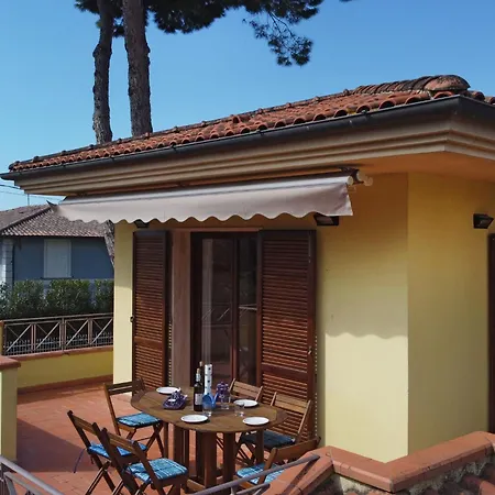 Sara By Interhome * Marina di Pietrasanta